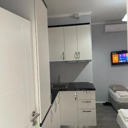 Castel Aparthotel *