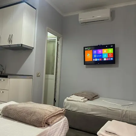 Castel * Tirana